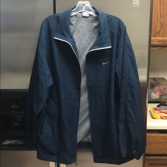 Nike Other - NIKE WINDBREAKER (DARK BLUE)